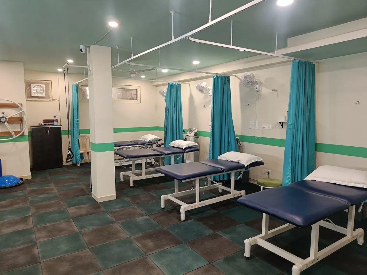CB Physiotherapy Greater Kailash - Advanced Ortho, Spine & Sports Rehab Center