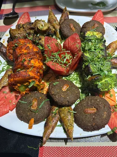 Heartly Heaven Restaurant Gondal | Best Multicuisine Restaurant & Celebration Place