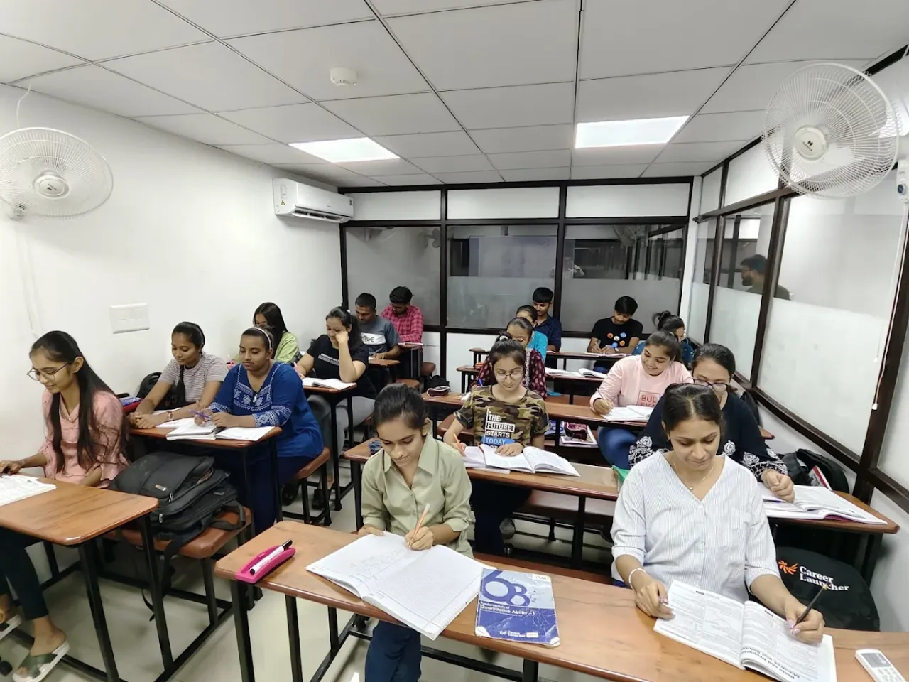 Career Launcher Rajkot - Best CAT, CLAT & Entrance Exam Coaching Institute