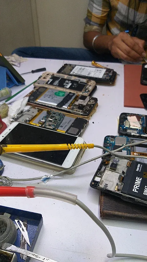 Gatrad Mobile – Best Mobile Repair & Services Shop in Gondal