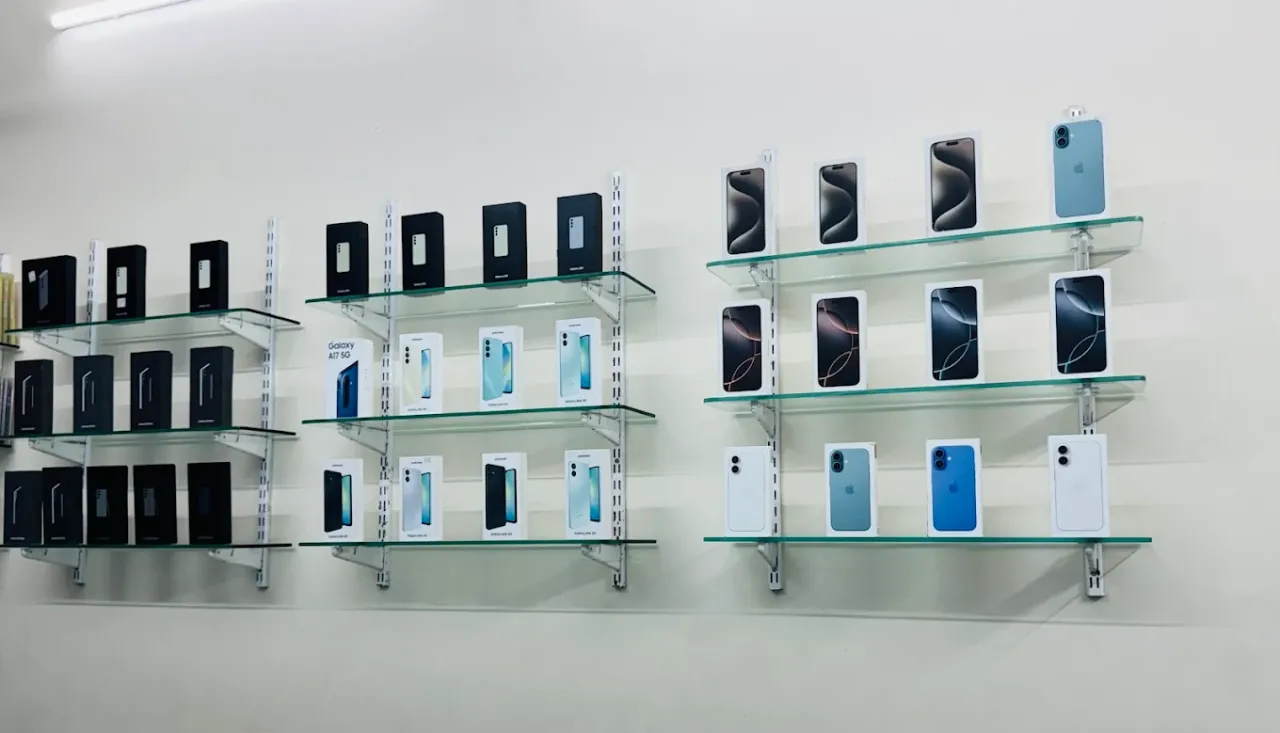 Yash Mobile Zone – Trusted Mobile Repair & Accessories Shop