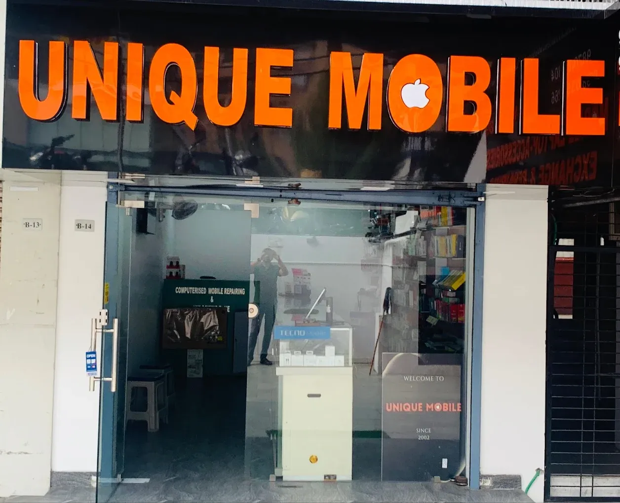 The Unique Mobile Vadodara | Best Mobile Repair & Accessories Shop