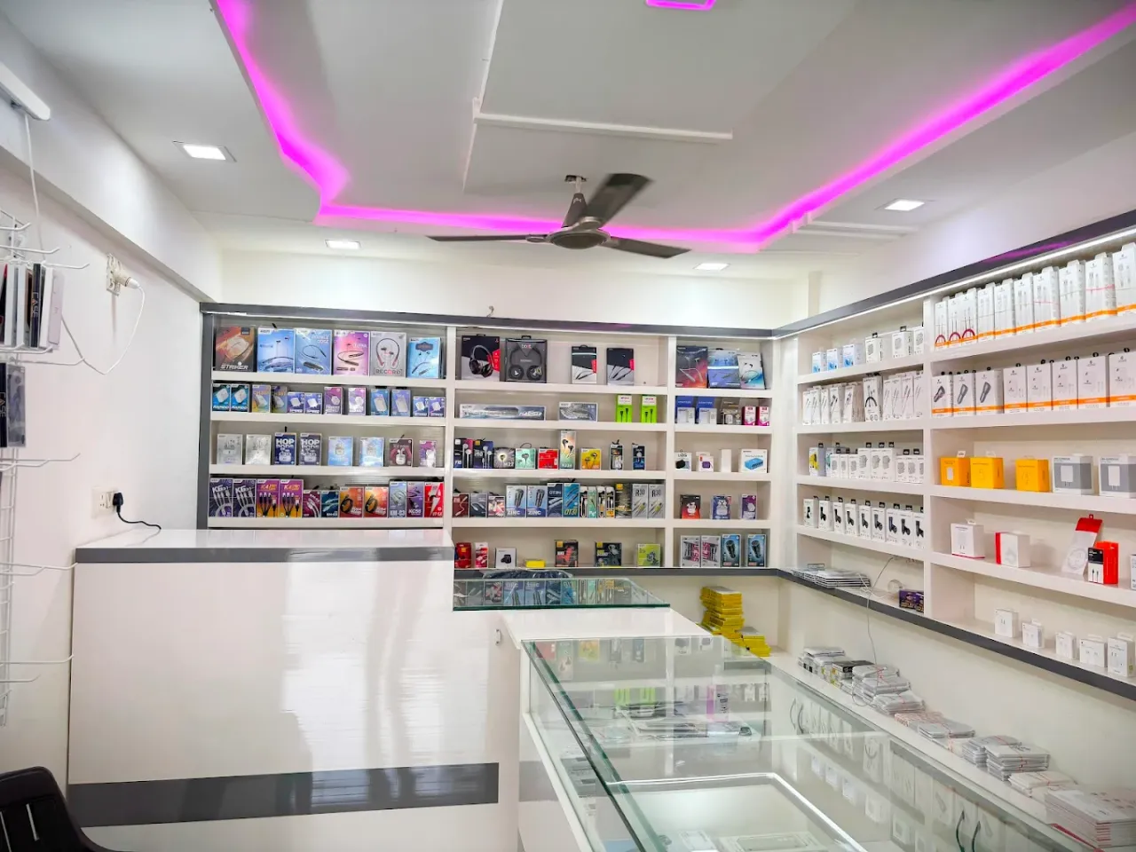 AB Mobile Gandhinagar – Mobile Sales, Repairs & Accessories in Gandhinagar