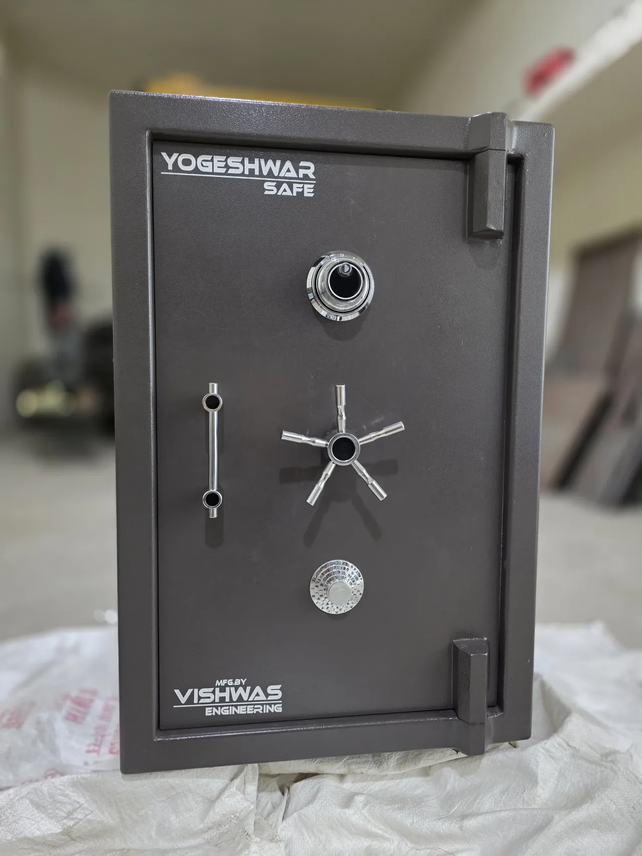 SAFE LOCKER
