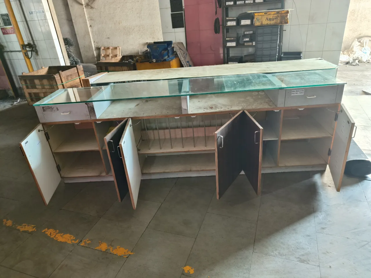 8×2.5 ft. Size