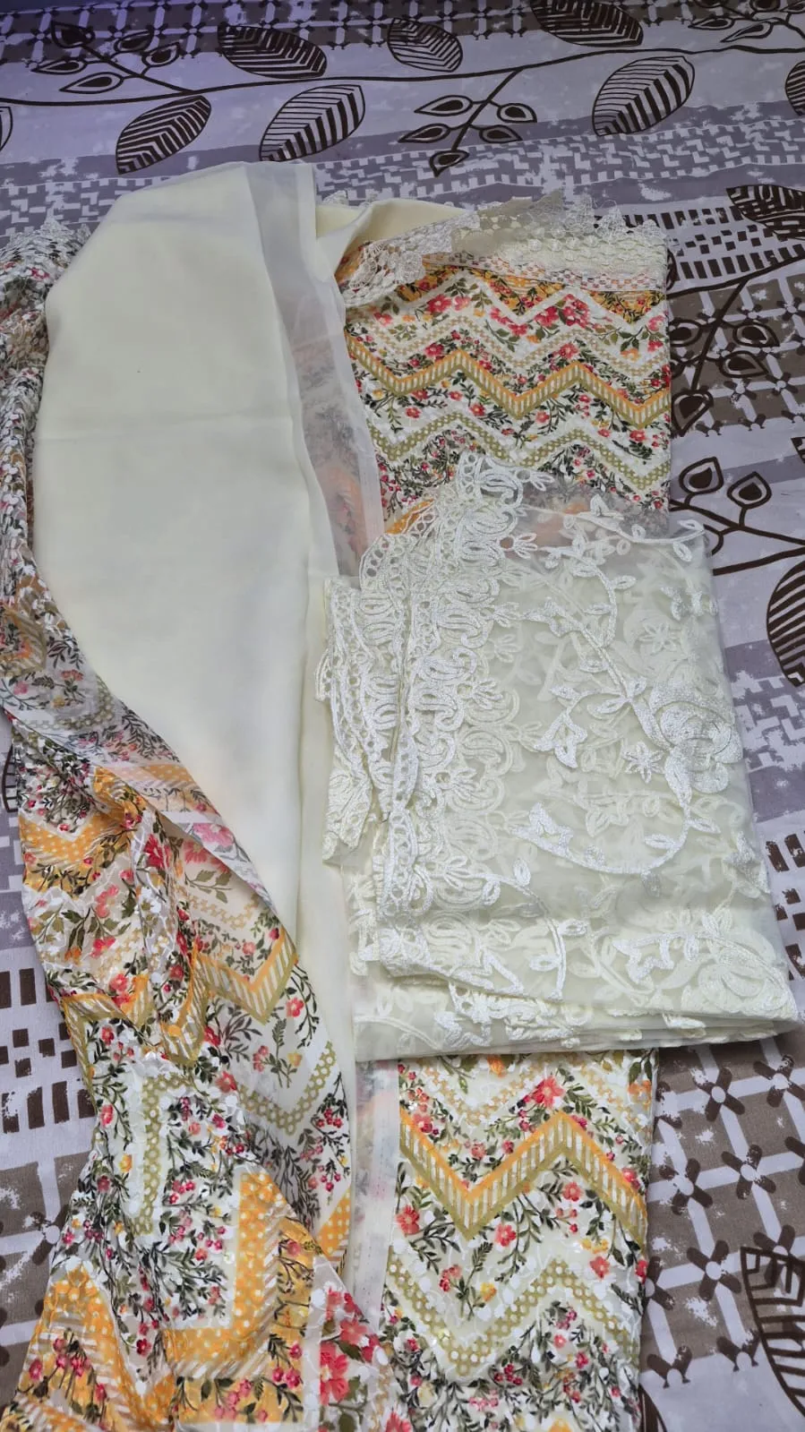 🌼 Elegant Floral Cotton Suit Set with Lace Work - New dress material (unstitched)