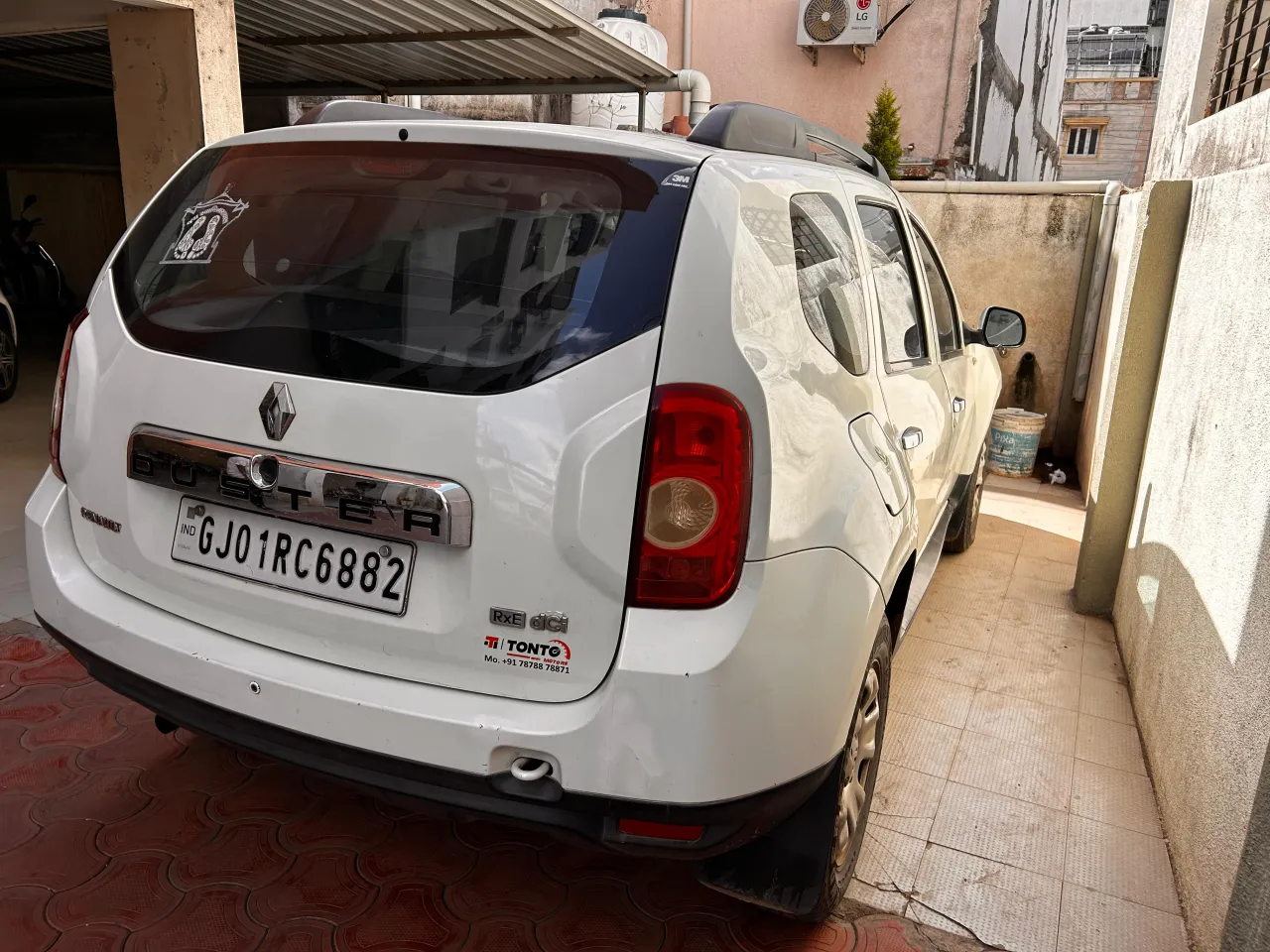 DUSTOR CAR FOR SALE