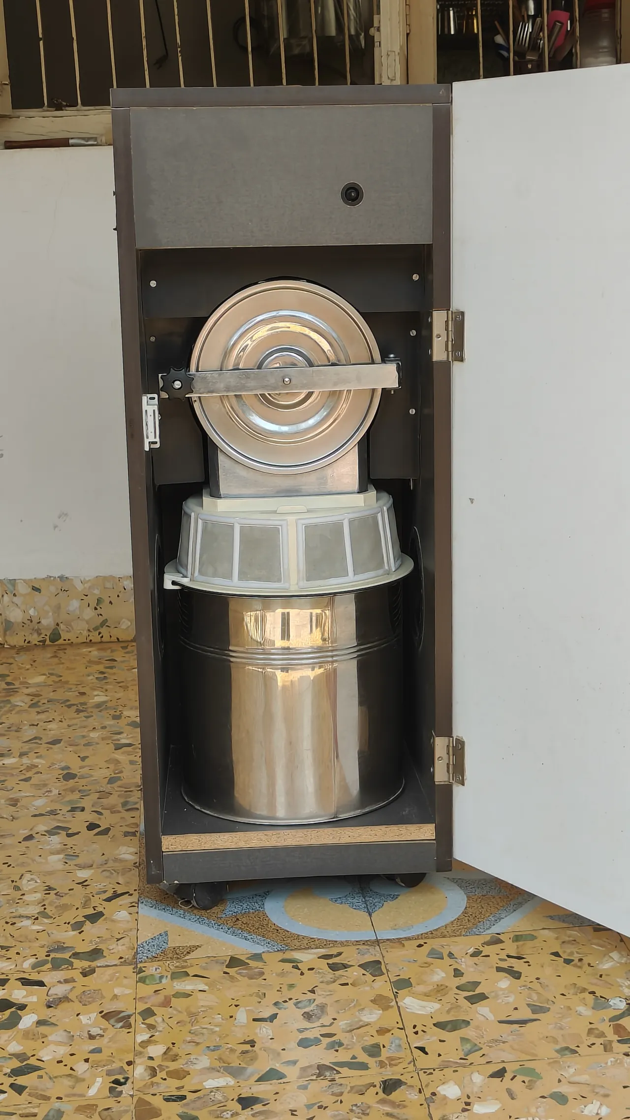 Flour mill (ઘર ઘંટી)