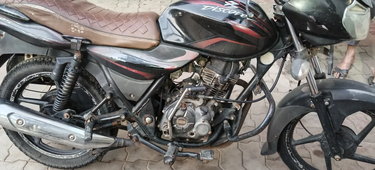 125cc Bajaj Discover