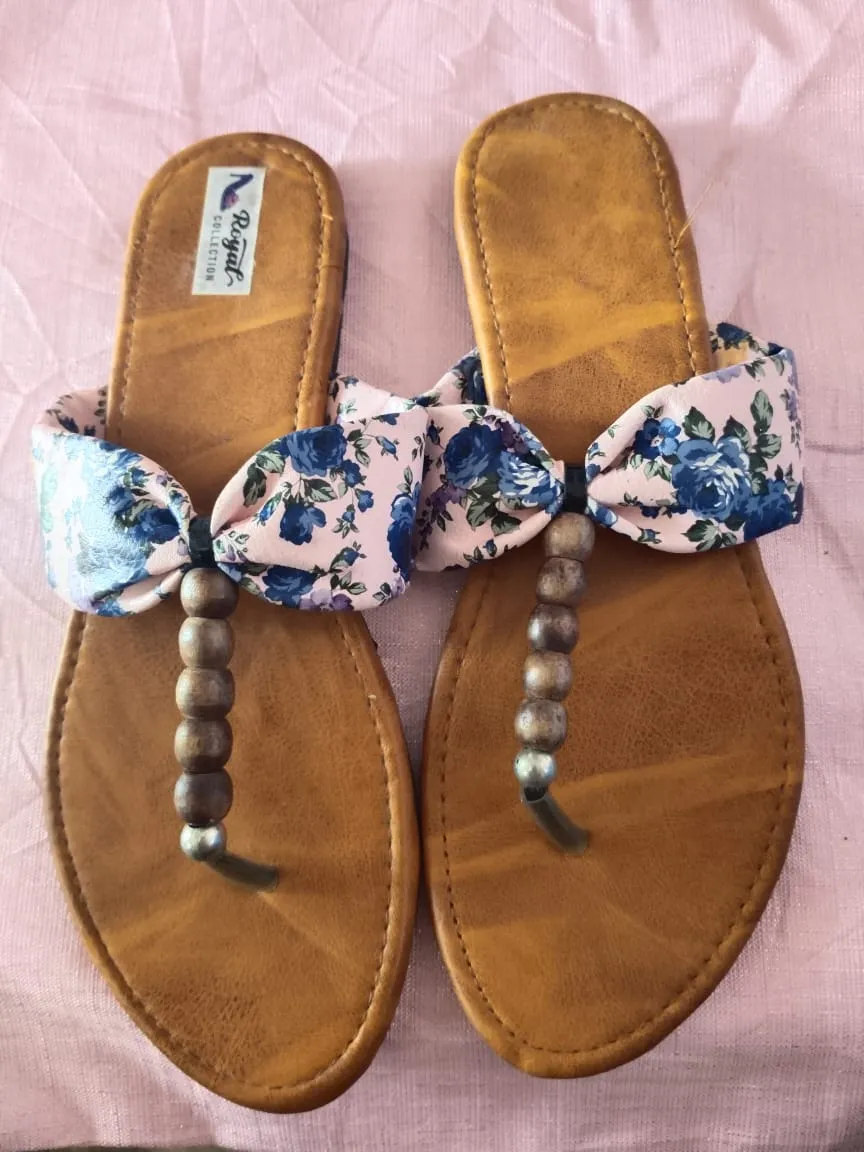 Ladies foot wear