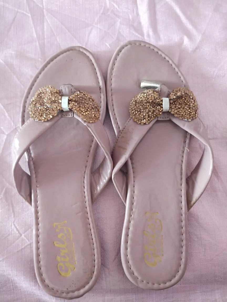 Ladies foot wear