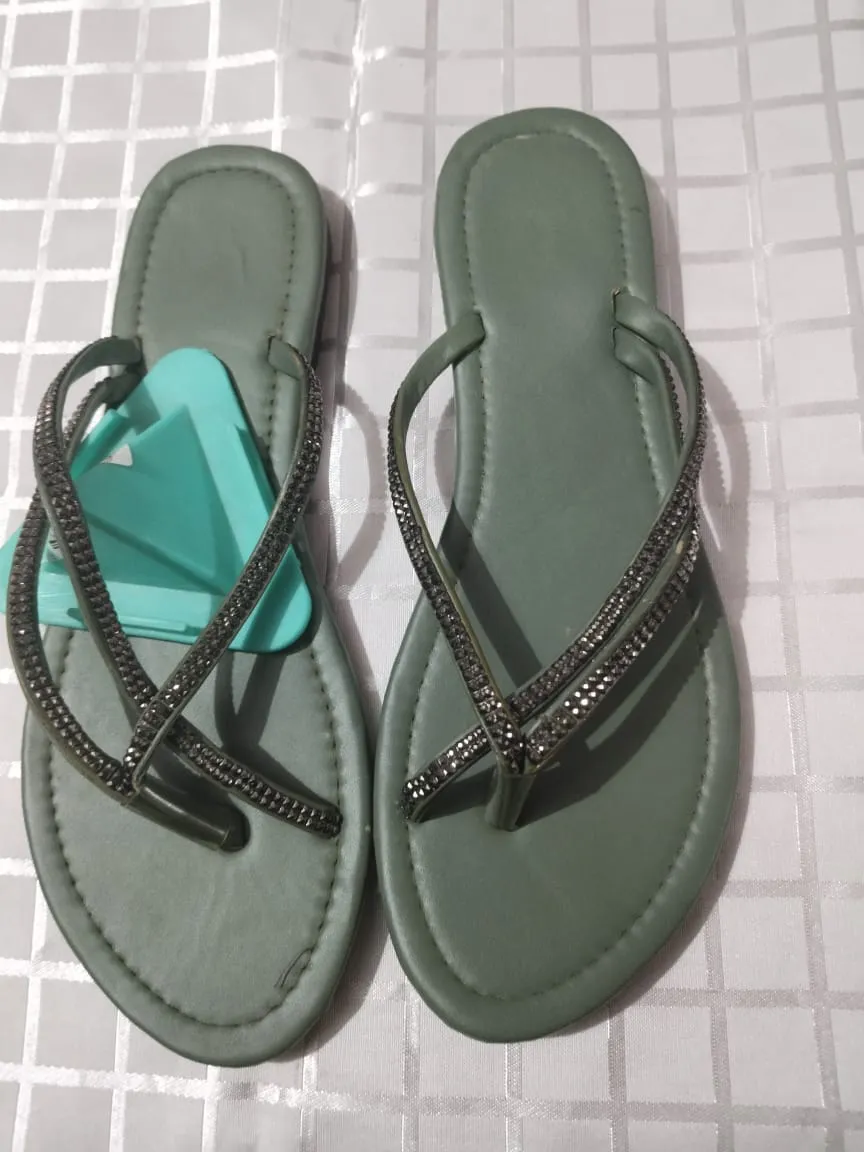 Ladies foot wear
