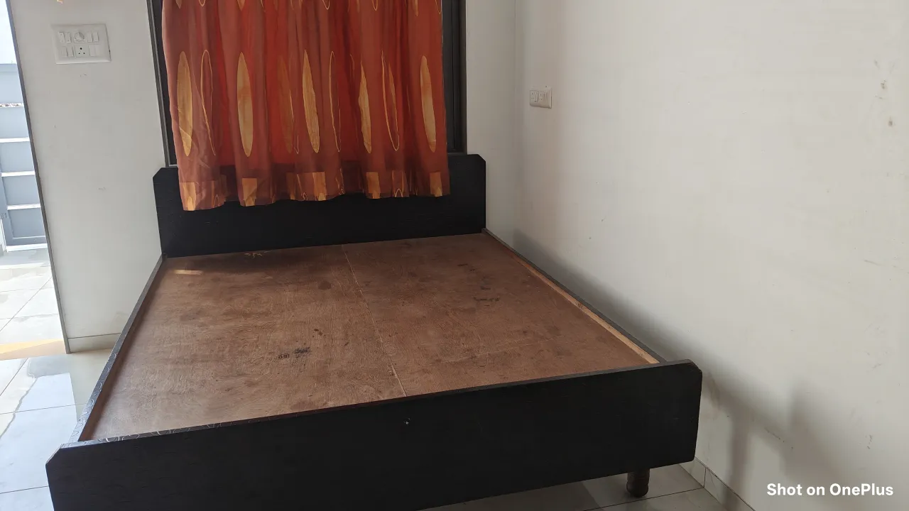 સેટી વેચવાની છે