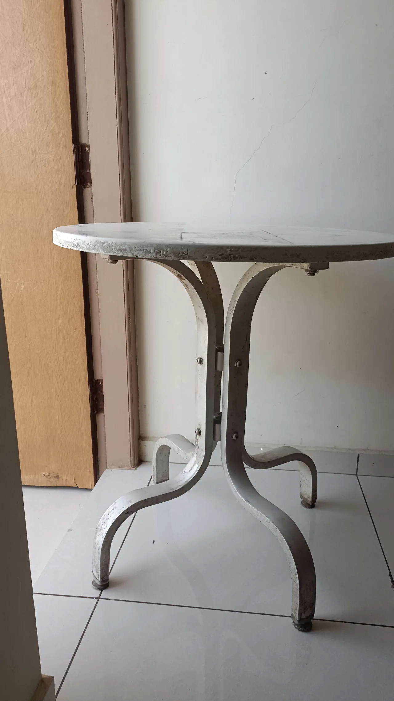 5 table