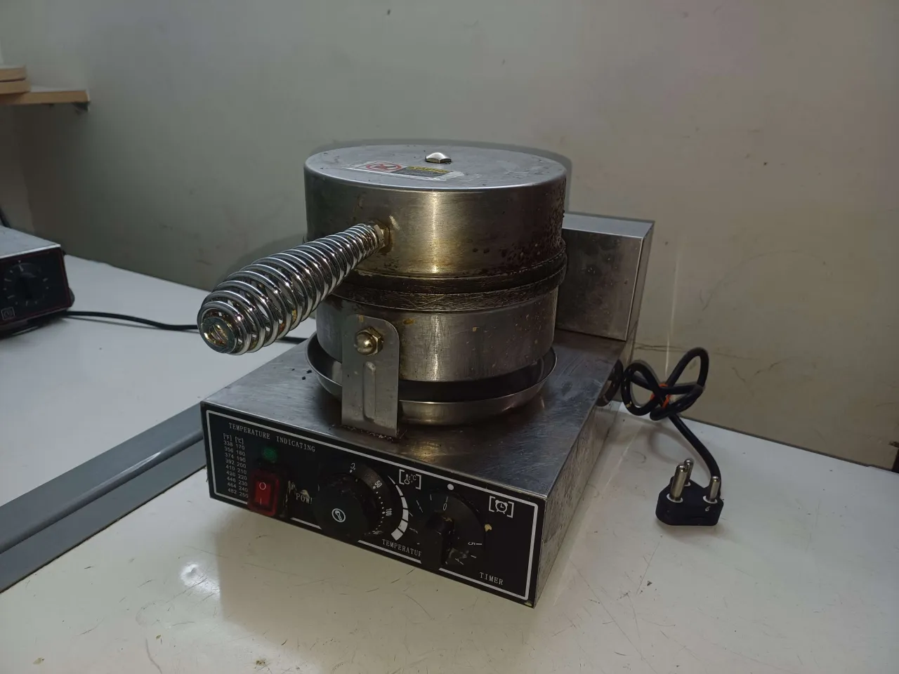 Waffle Maker