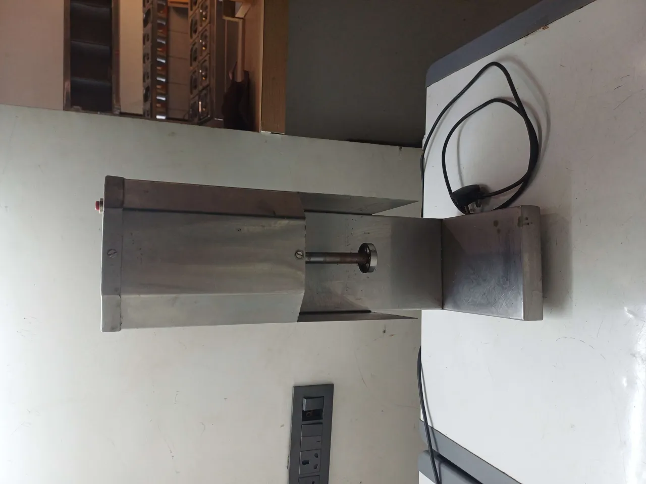 Semi Automatic Thickshake Blender