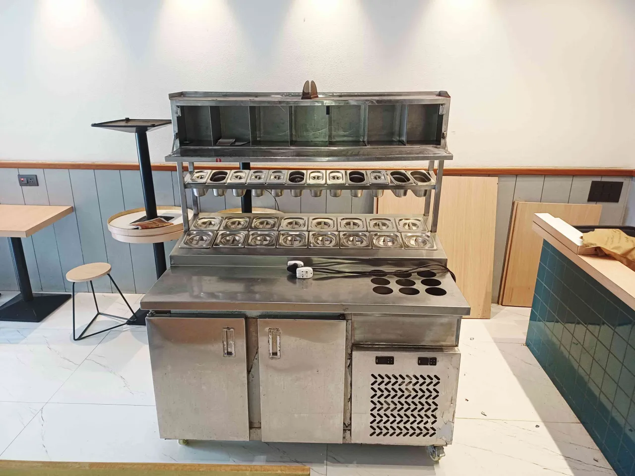 Stainless Steel Refrigerated Topping Counter