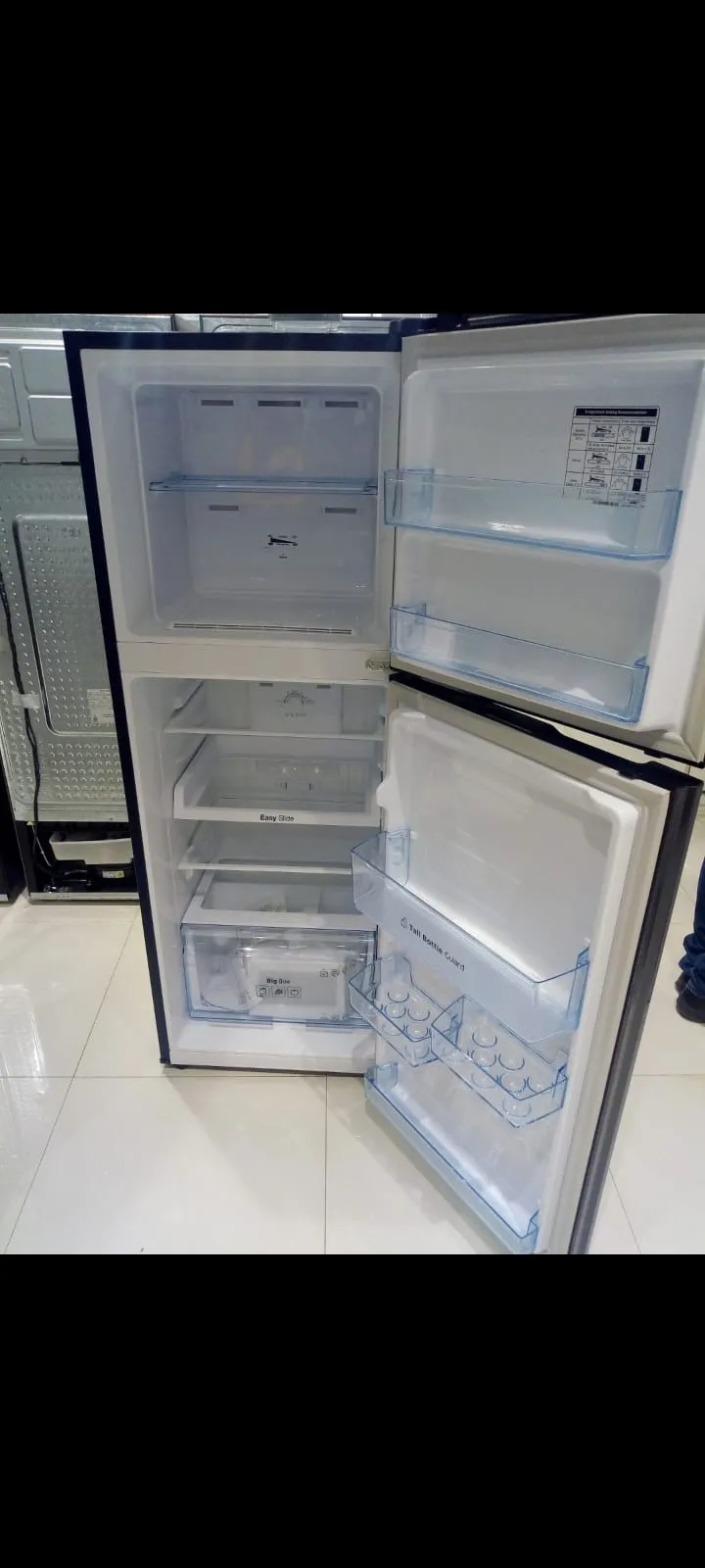 SAMSUNG REFRIGERATOR