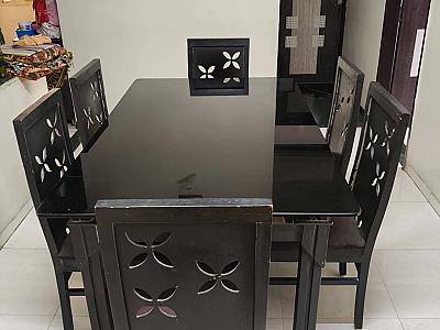 Six Seater Dining table for sale