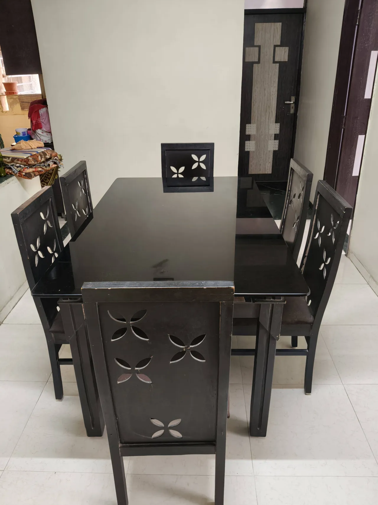 Six Seater Dining table for sale