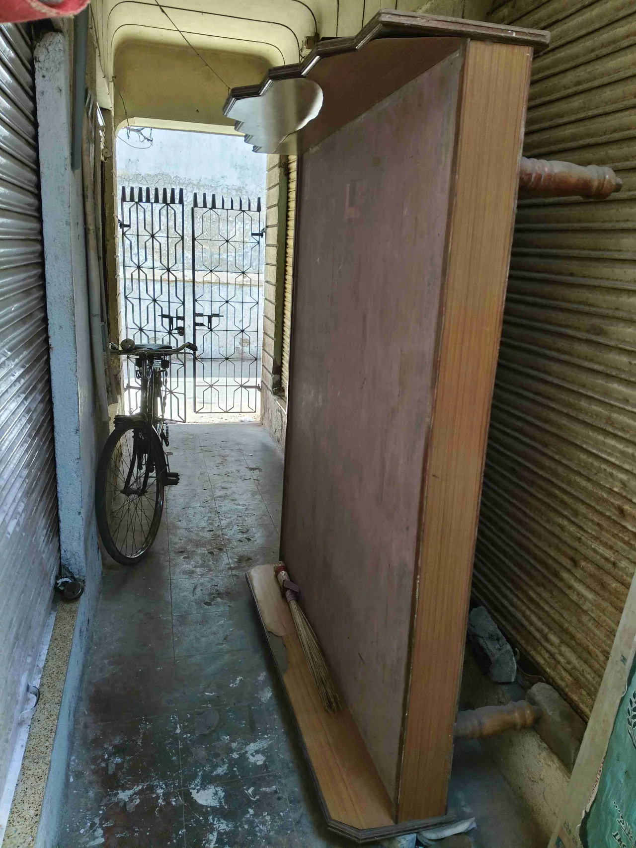 સેટી પાકાં પલાઈવૂડ ની
