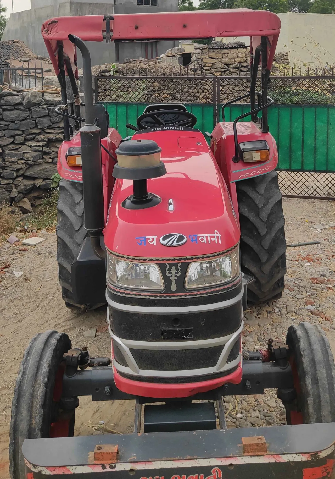 Mahendra yuvo 575 DI