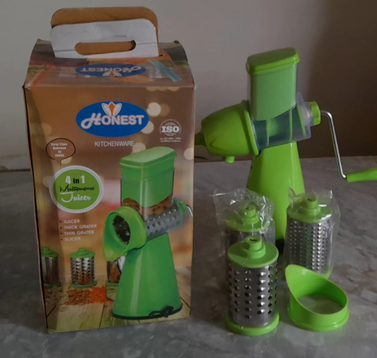 Honest juicer