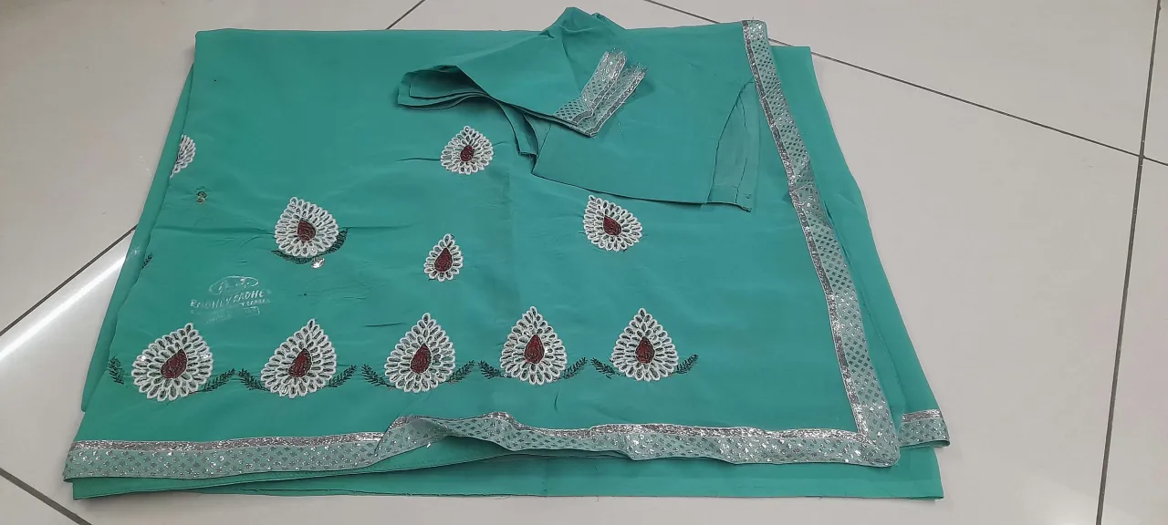 Used sarees.