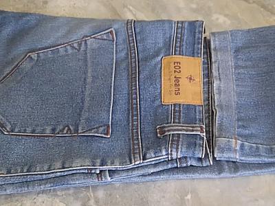 4 Jeans used.