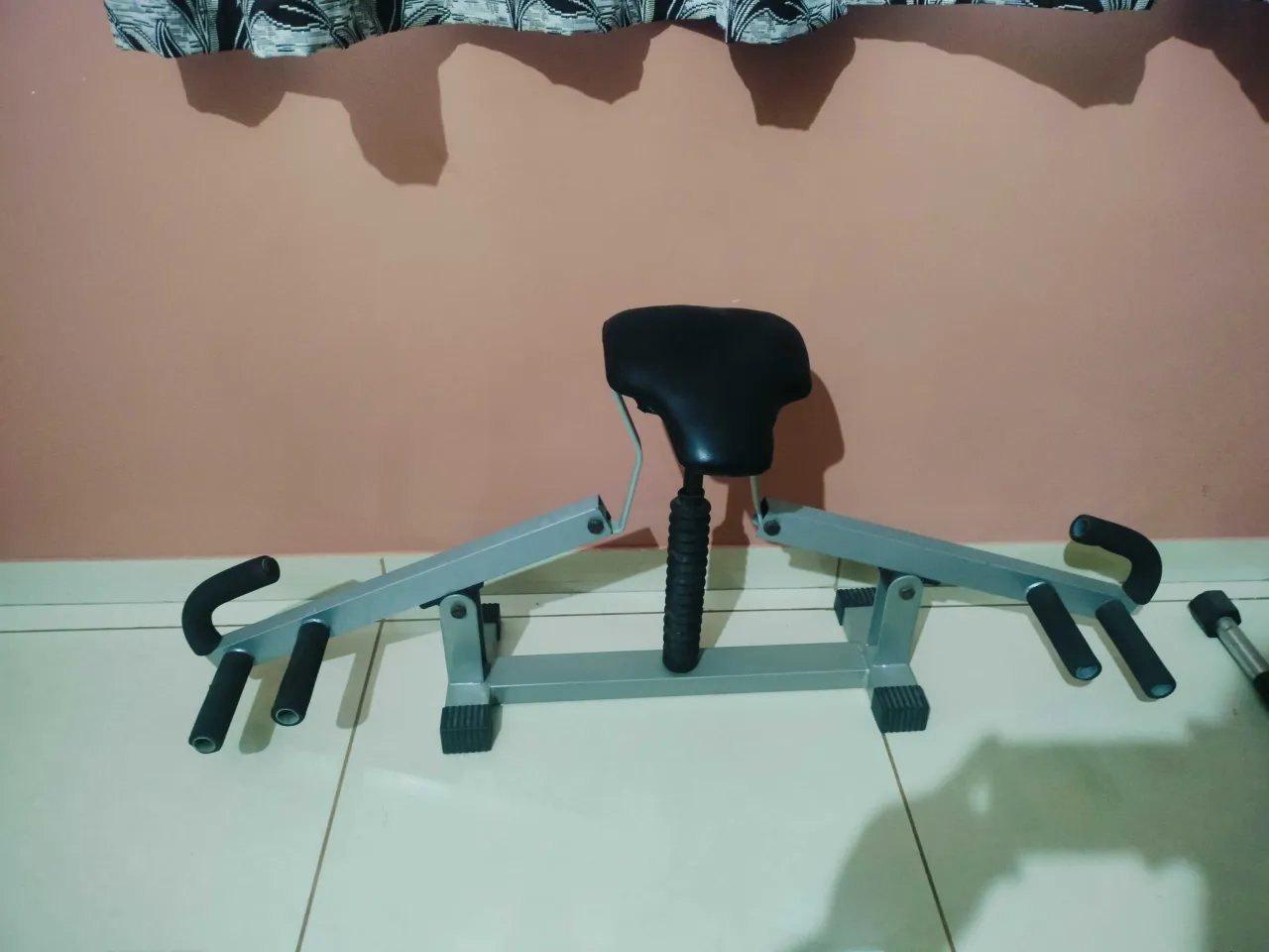 Push up machine