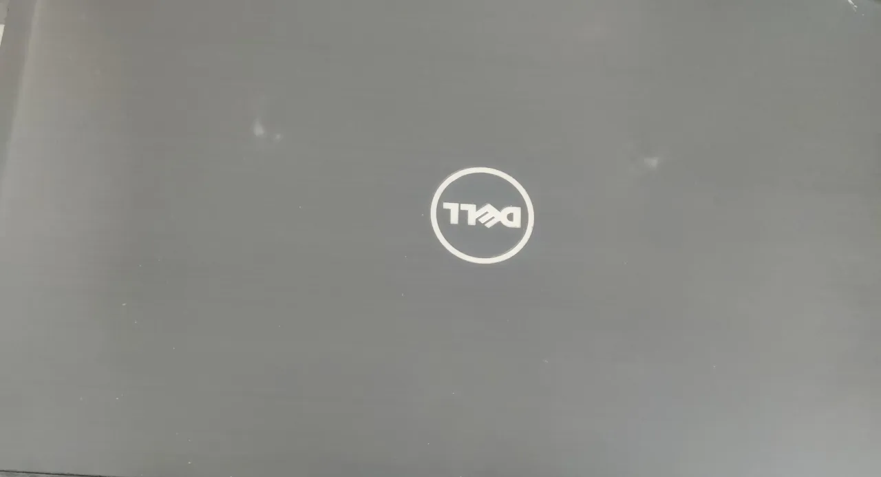 3rd generation laptop dell નું વેચવાનું છે.