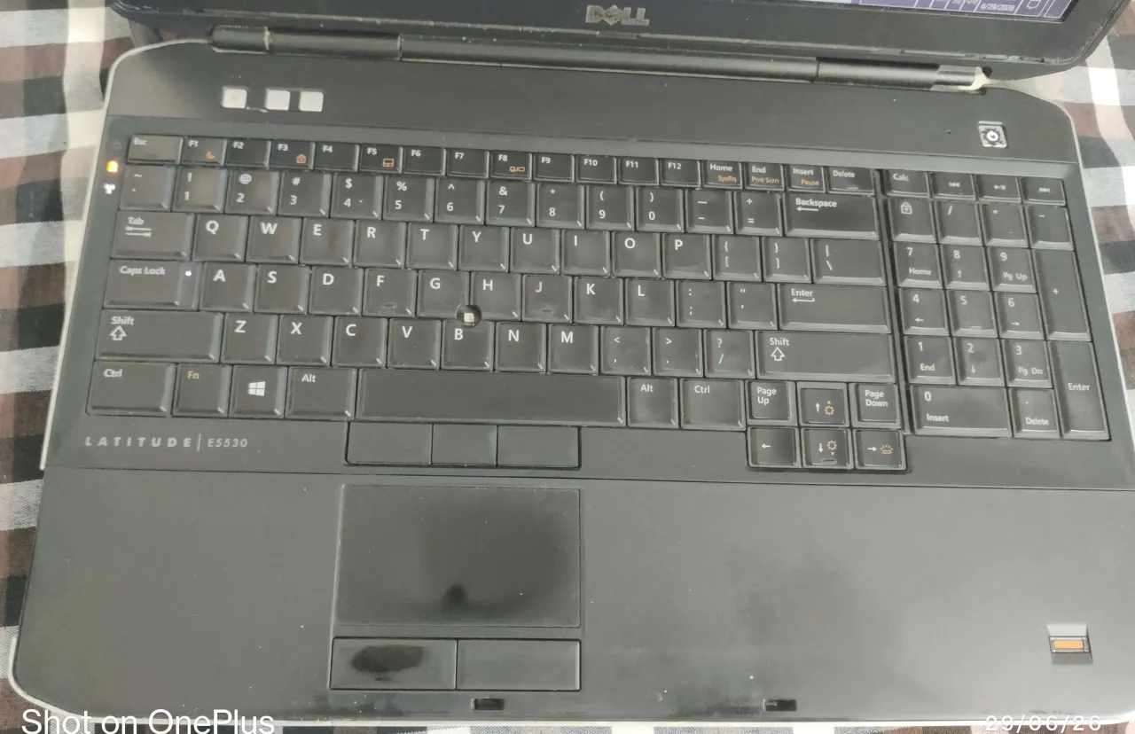 3rd generation laptop dell નું વેચવાનું છે.