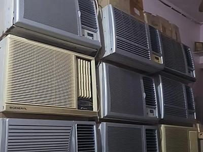Split window a.c.second use refurbished a.c at wholesale prize ahemdabad Prabhat chock