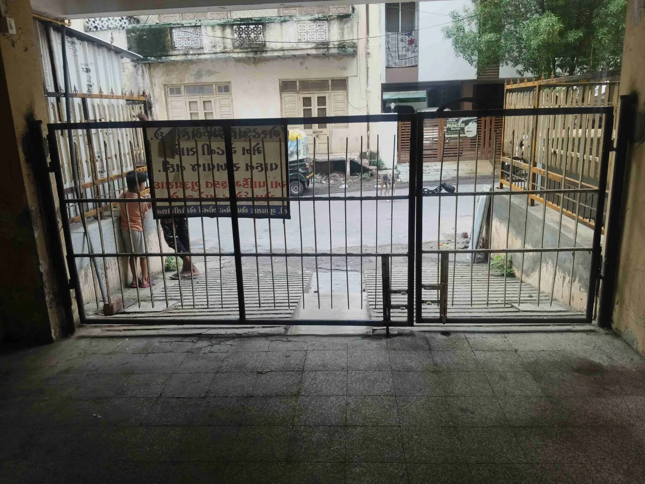 2 Main gate old but still usable ,for apartment,farm house, compound, factory,ware house