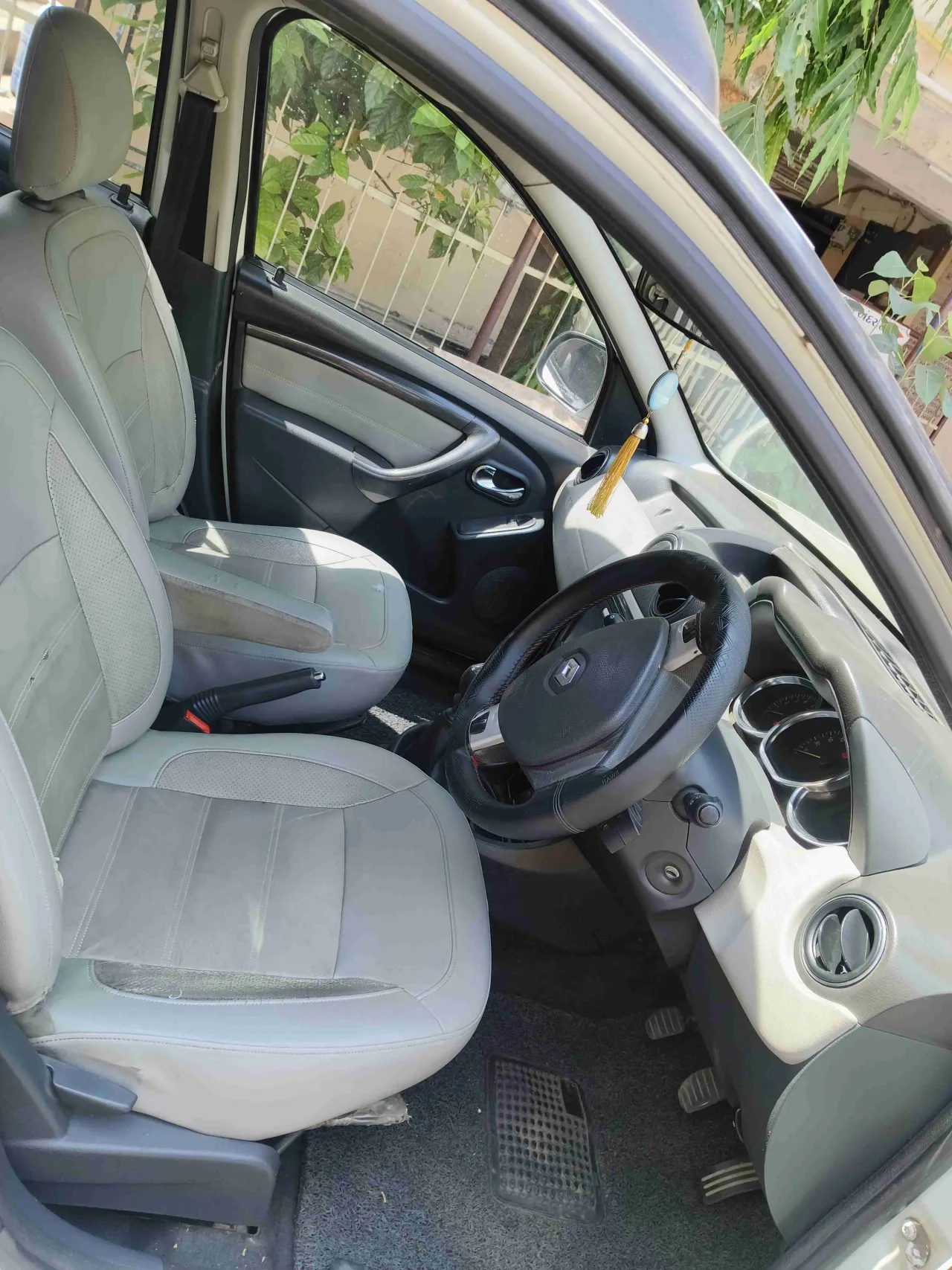 Renault duster RXZ TOP MODEL 110 psDiesel ,1 st owner