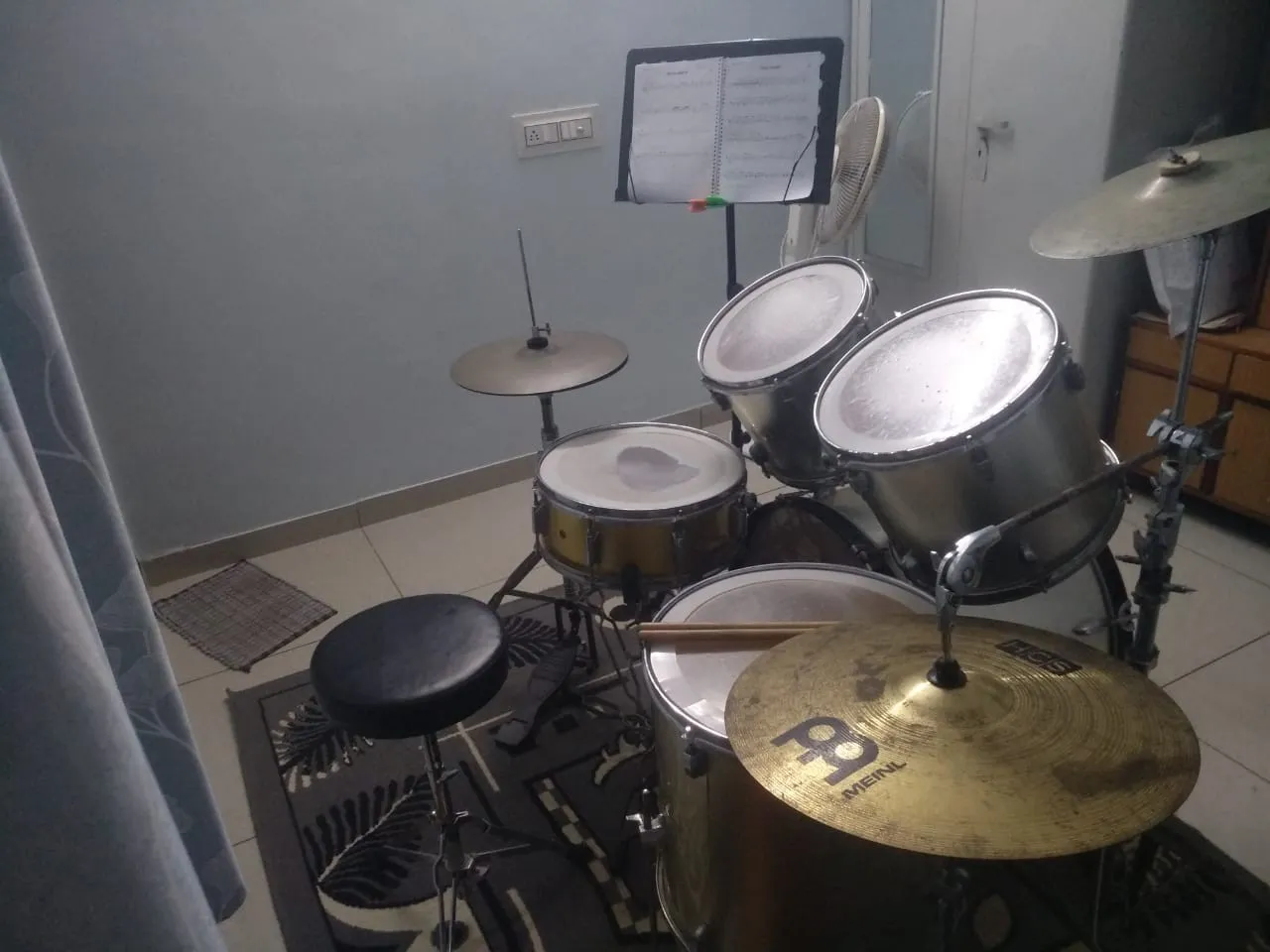 Drum set with covers