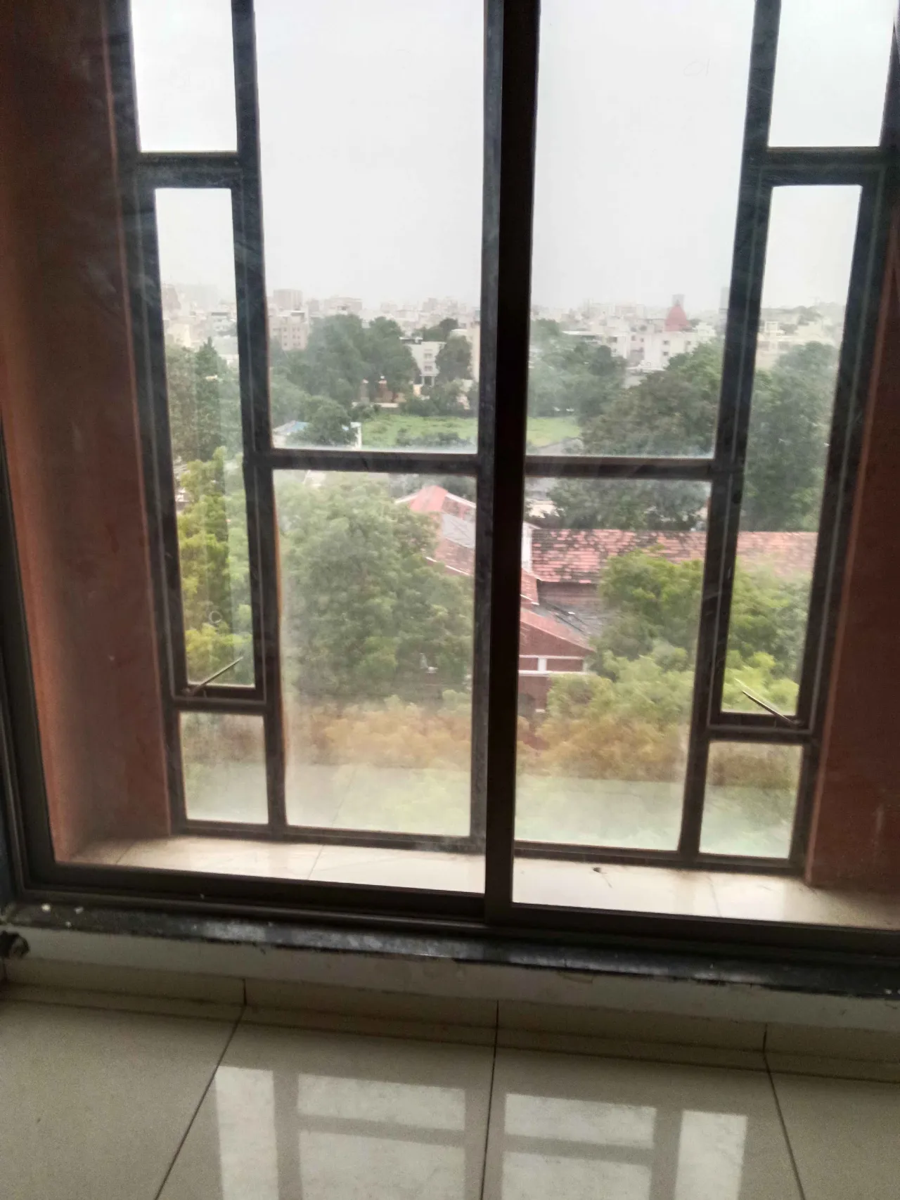 DWARIKA AMPAIR BILDING NEW PROPARTY 610 NO 6TH FLOR 265 SQ FEET CARPET ARIYA 2 LIFT 24X7 HORS END 1 CONFRNS HALL END TERES GAJIBO ODHER FASILITY AVAILEBLE OPEN RASTRIYA SCHOOLE BILDING DR YAGNIK ROAD RAJKOT