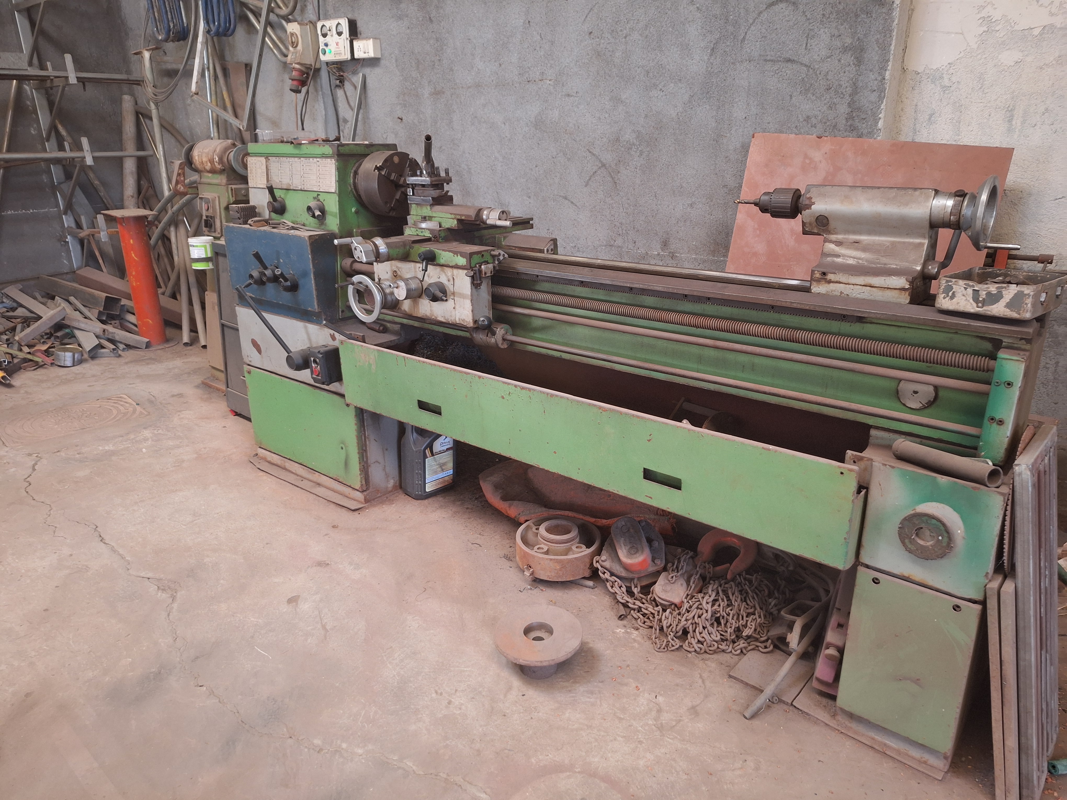 Alang lathe machine