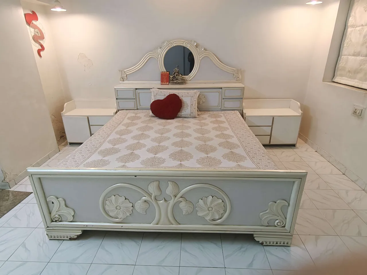 All house furniture for sell king size bed with storage, box style,,
