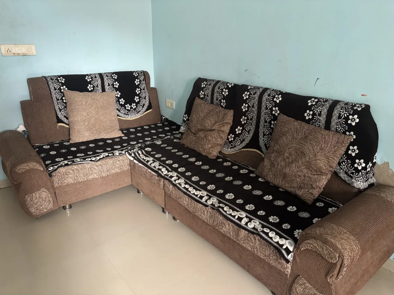 7 seater L shape sofa