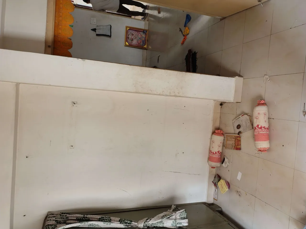 1bhk flat 2nd floor par