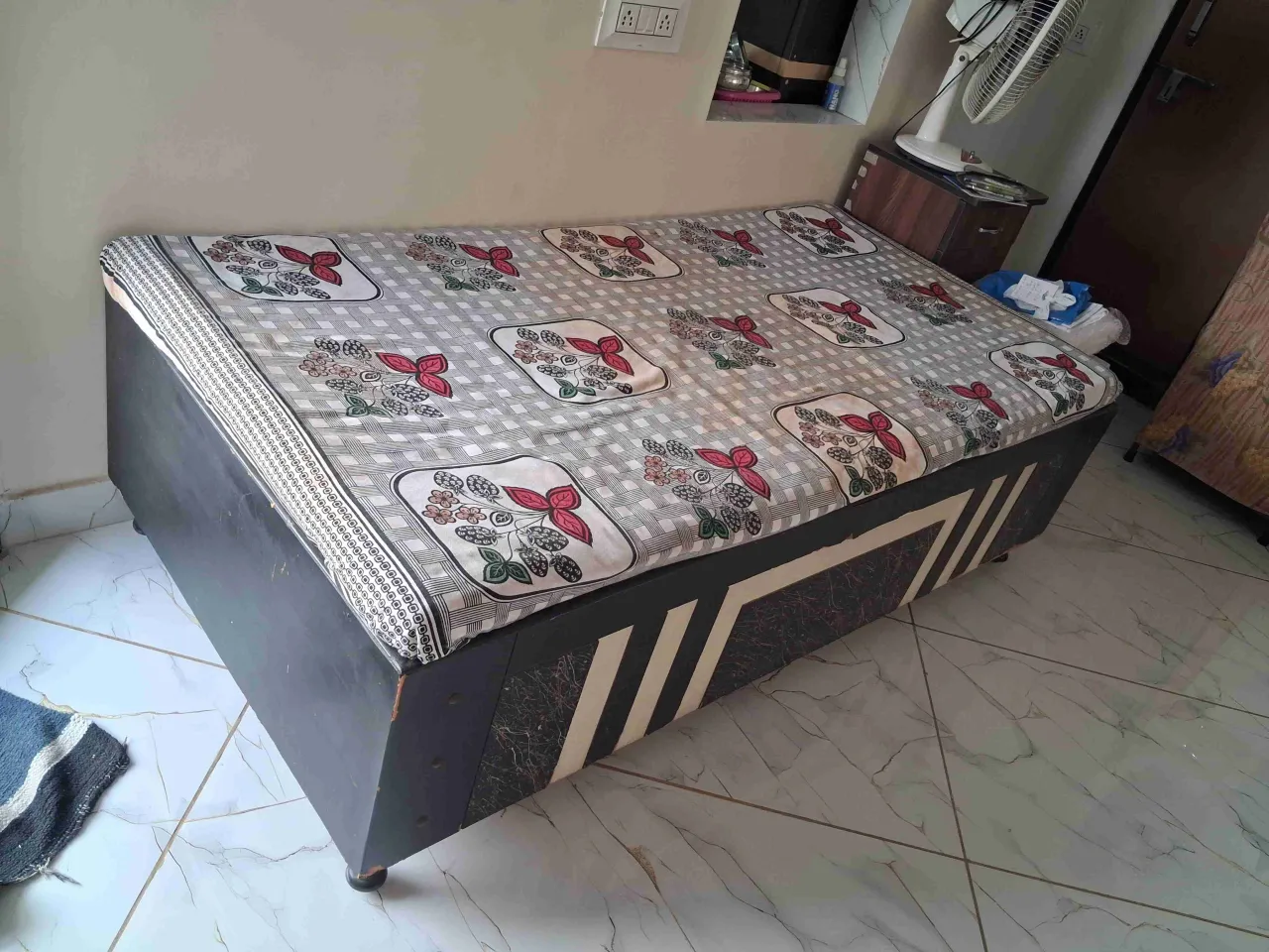 Two Patty Palang and One center table