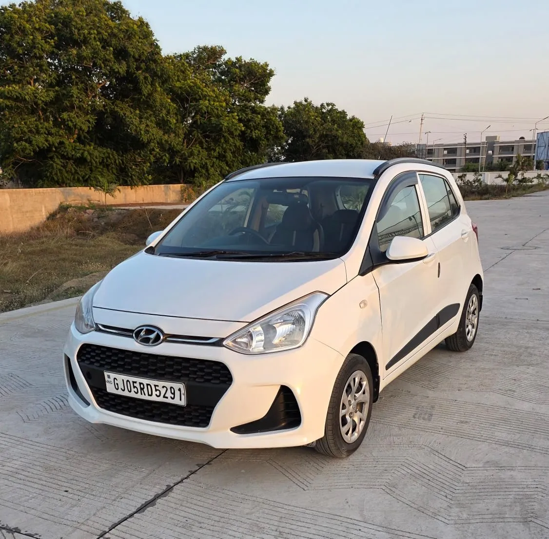 2018 model Owner 2 pyor petrol