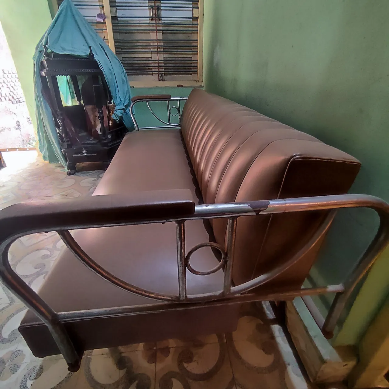 Antique old furniture sofacum bed and sheesham wood single bed