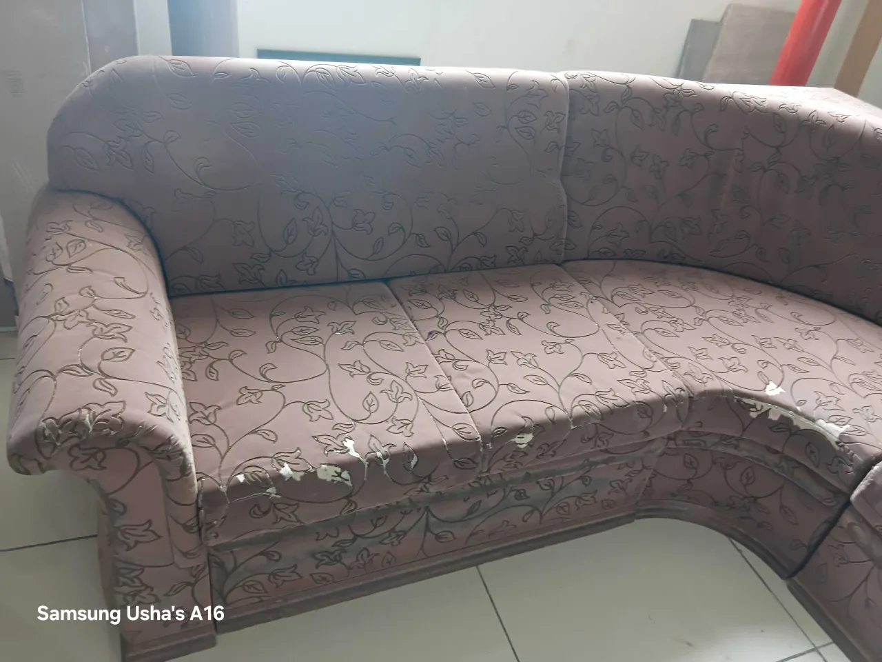 5 sitting storeg box with sofa