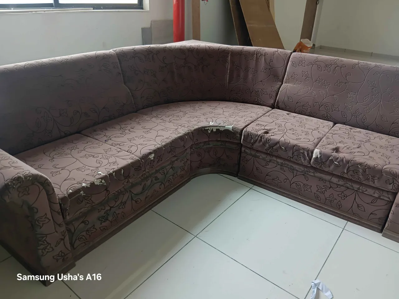 5 sitting storeg box with sofa