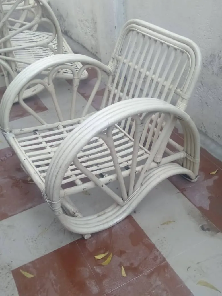 નેતરના ઓરીજનલ સોફા વેચવાના છે અમદાવાદ