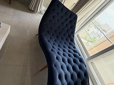 Blue couch in excellent condition