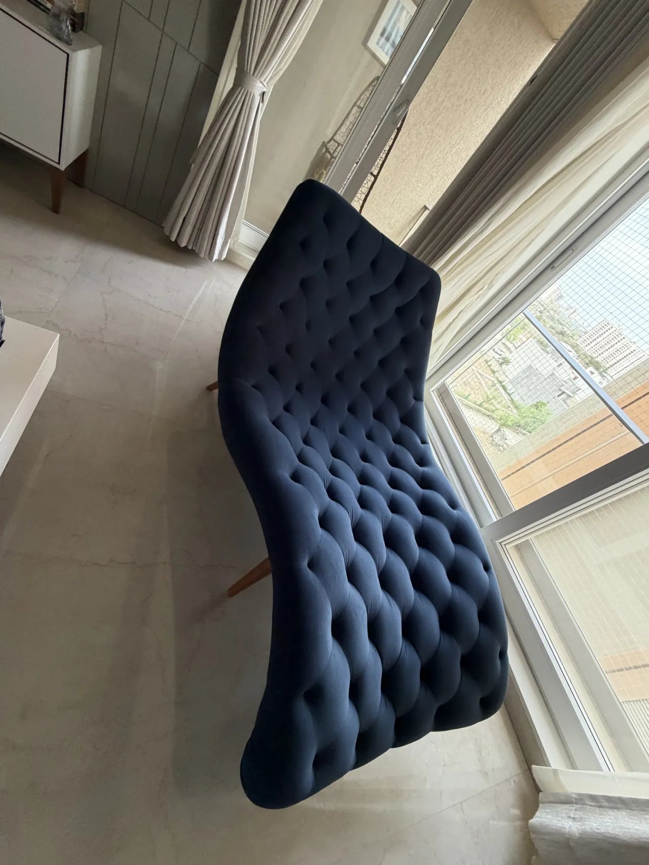 Blue couch in excellent condition