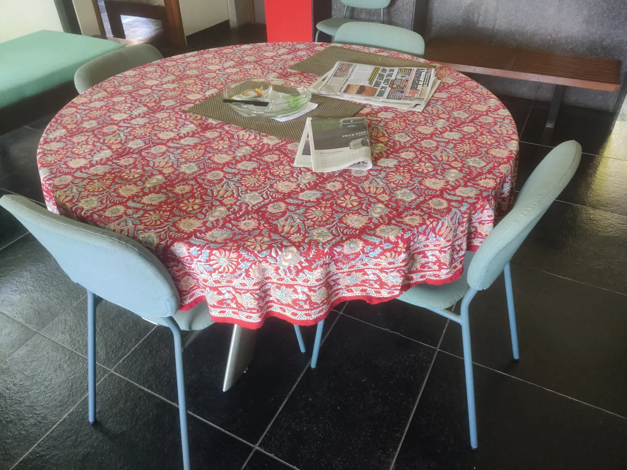 Lounge sofa / 2 single sofa set/glass dinning table